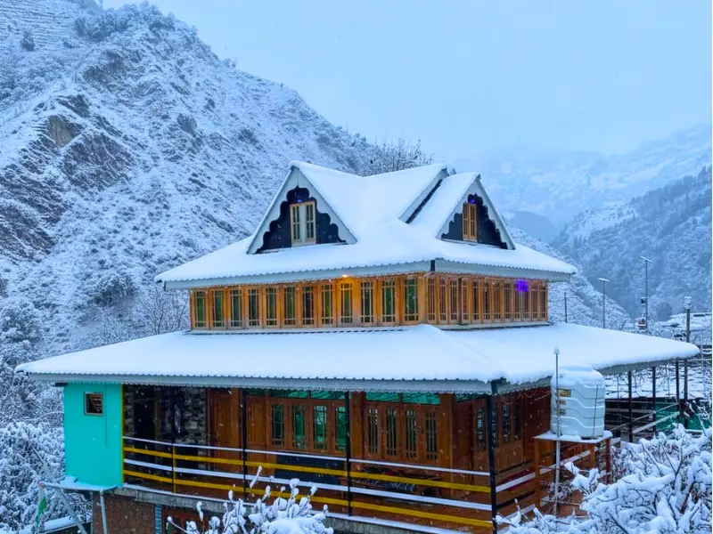 Uttarakhand Tourism named Gulabi Kantha ‘Trek Of The Year 2025-26’ 8 Gulabi Kantha local village infrastructure