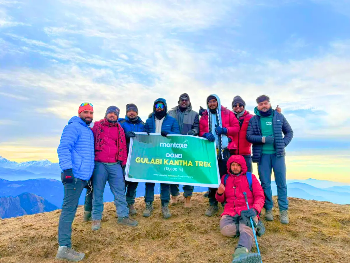 Gulabi Kantha Trek summit.
