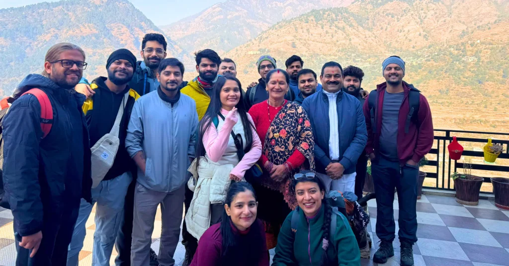 Gulabi Kantha Trek 2026 - Complete Guide, Cost, Itinerary 15 Gulabi Kantha Trekkers get Warm Welcome