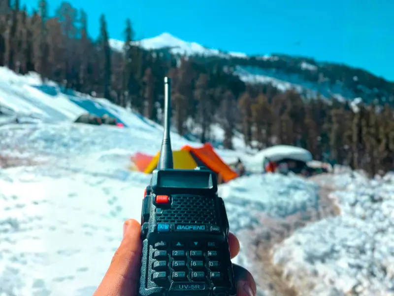 Why Choose Montaxe for Your Himalayan Treks? 4 Walike Talkie Communication