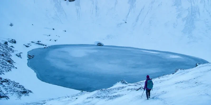Roopkund Lake Uttarakhand updated e1788343085915